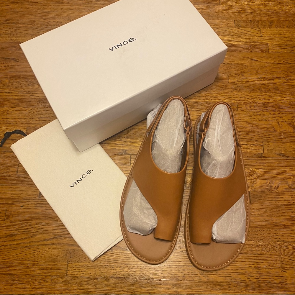 NWB Vince leather sandals